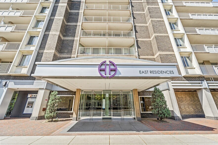 More Photos Of 5480 Wisconsin Ave, Chevy Chase Apartments For Lease