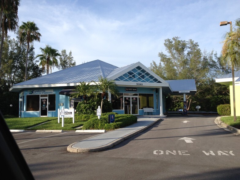 More Photos Of 5350 Gulf of Mexico Dr, Longboat Key Unknown For Lease