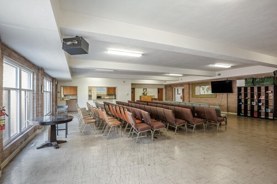 More Photos Of 4677 Tompkins Ave, Oakland Religious Facility For Sale