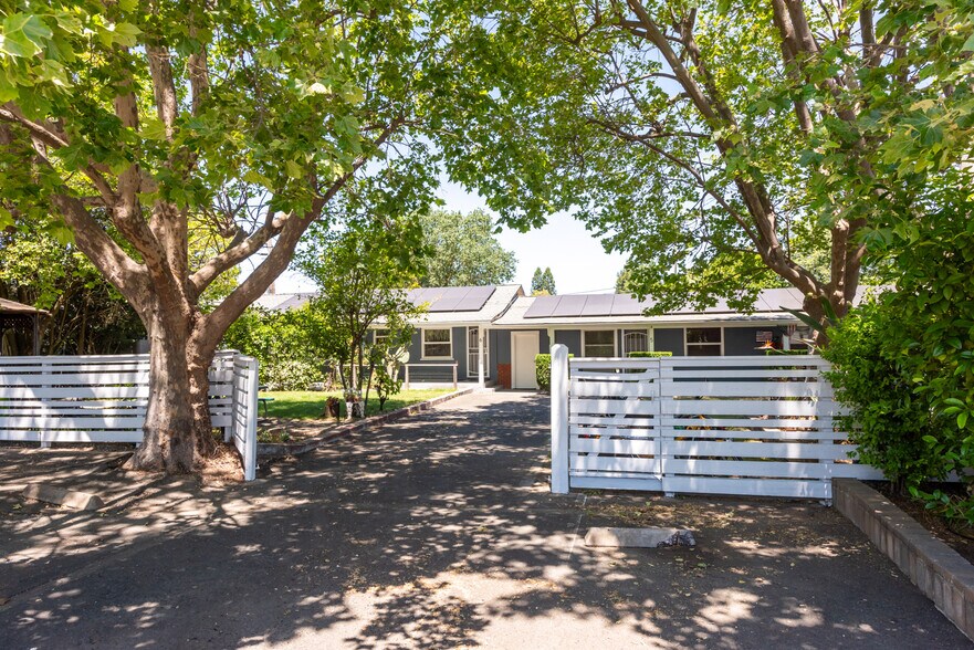 More Photos Of 595 Boyes Blvd, Sonoma Apartments For Sale