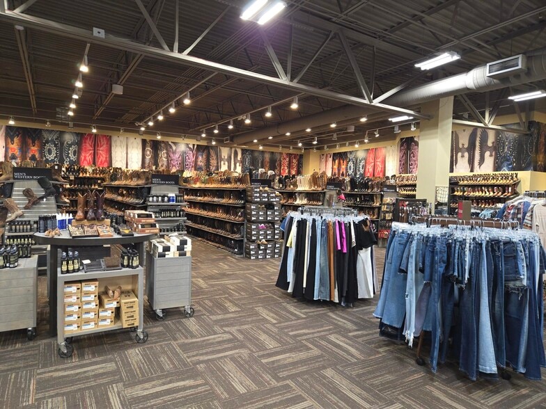 More Photos Of 5605 E Sprague Ave, Spokane Freestanding For Sale