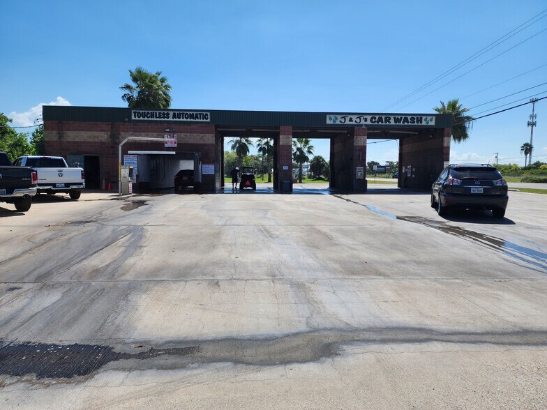 More Photos Of 3516 Highway 35 N, Fulton General Retail For Sale