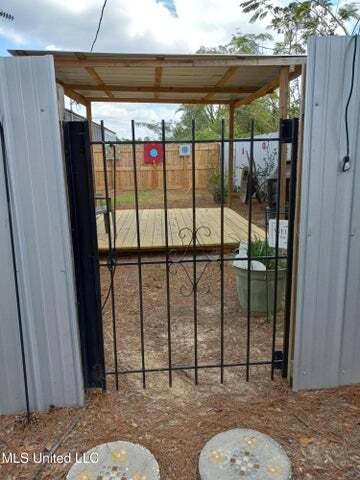 Primary Photo Of 109 Latroy Cooley Rd, Lucedale Apartments For Sale