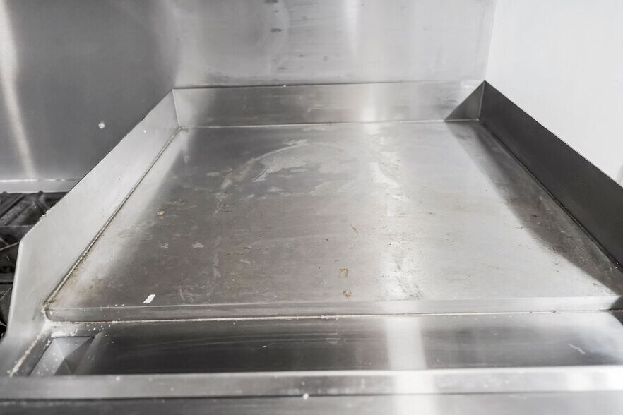 More Photos Of 24200 MO-45, Rushville Flex For Sale