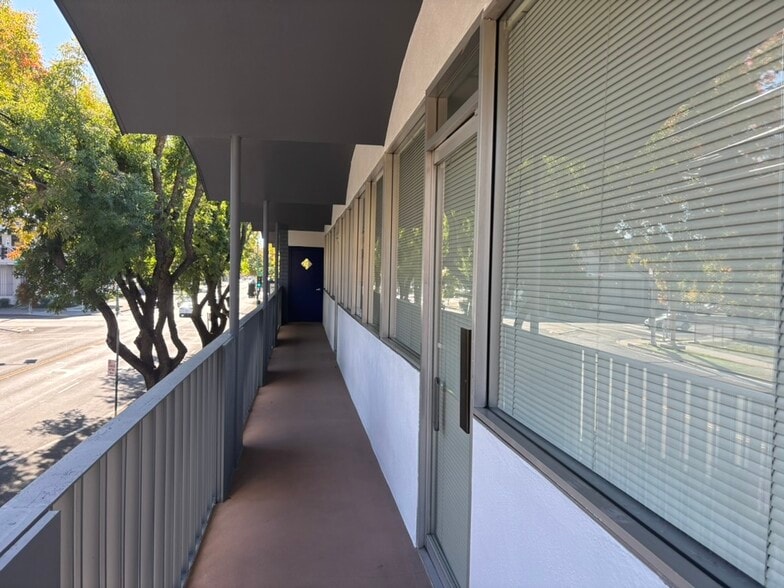 More Photos Of 930 Alhambra Blvd, Sacramento Office For Lease