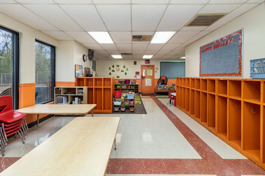 More Photos Of 415-416 Chatham Heights Rd, Fredericksburg Medical For Sale