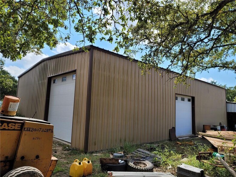 More Photos Of 19219 Hog Eye Rd, Manor Light Distribution For Lease