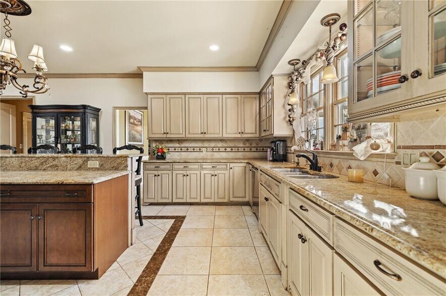 More Photos Of 2201 N 58th St, Fort Smith Specialty For Sale