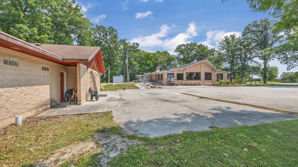 More Photos Of 3212 N Union Rd, Cato Golf Course Driving Range For Sale