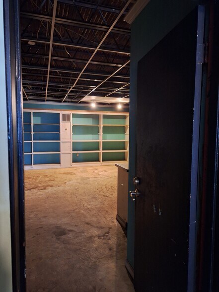 More Photos Of 525 Main St, Altavista Restaurant For Sale