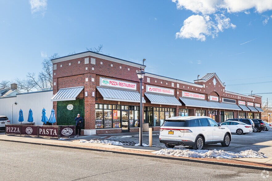 More Photos Of 604-626 Union Blvd, West Islip General Retail For Lease