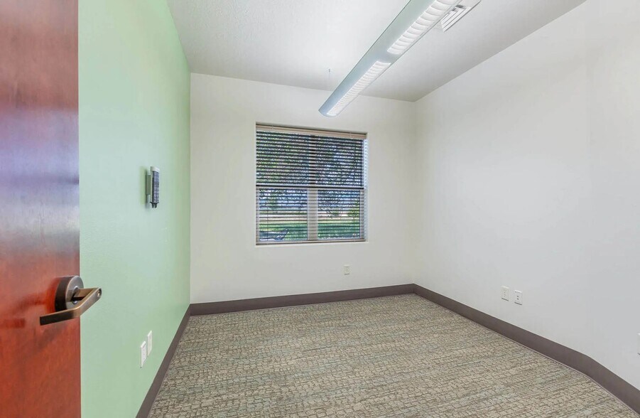 More Photos Of 1880 W Judith Ln, Boise Office For Lease