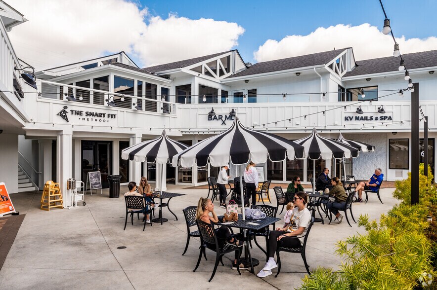 More Photos Of 2651-2675 Irvine Ave, Costa Mesa Storefront For Lease