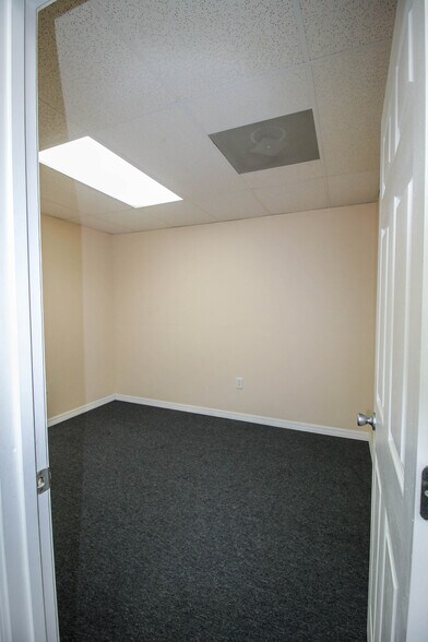More Photos Of 3830 Williamsburg Park Blvd, Jacksonville Medical For Sale