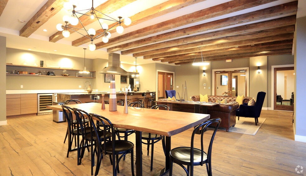 More Photos Of 515 West Ave, Norwalk Unknown For Lease