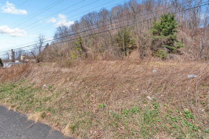 More Photos Of TBD North Carolina Highway 105 Hwy, Boone Land For Sale