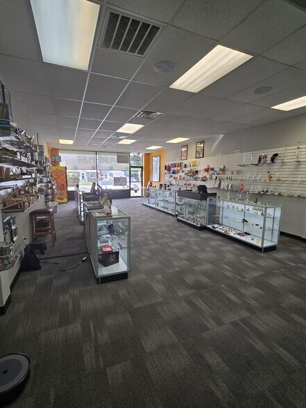 More Photos Of 20 S White Horse Pike, Somerdale Unknown For Lease