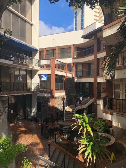 More Photos Of 444 Hobron Ln, Honolulu Coworking Space