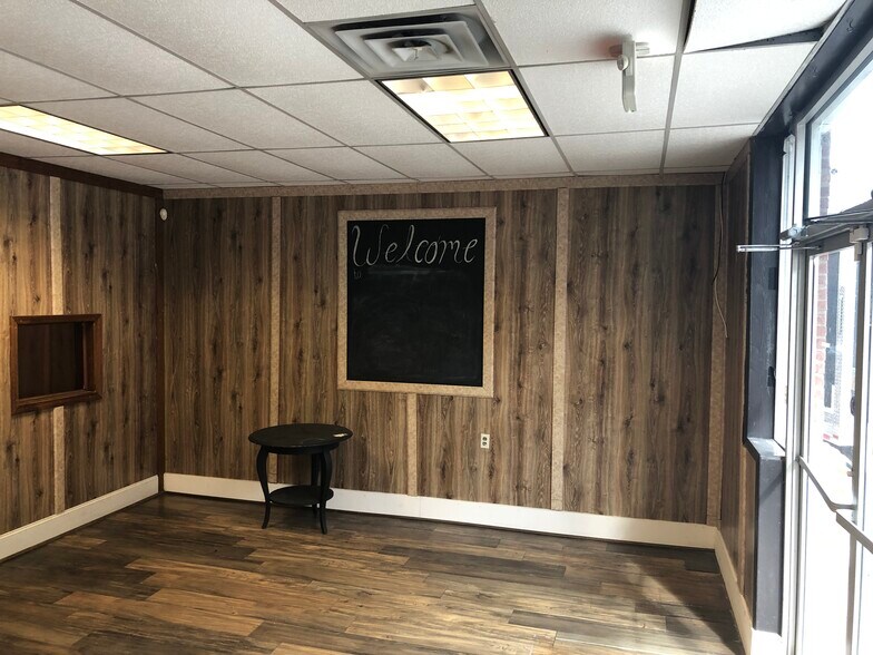 More Photos Of 4403 S Main St, Acworth Freestanding For Sale