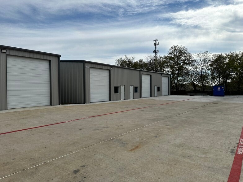 More Photos Of 17540 Matany Rd, Justin Distribution For Lease