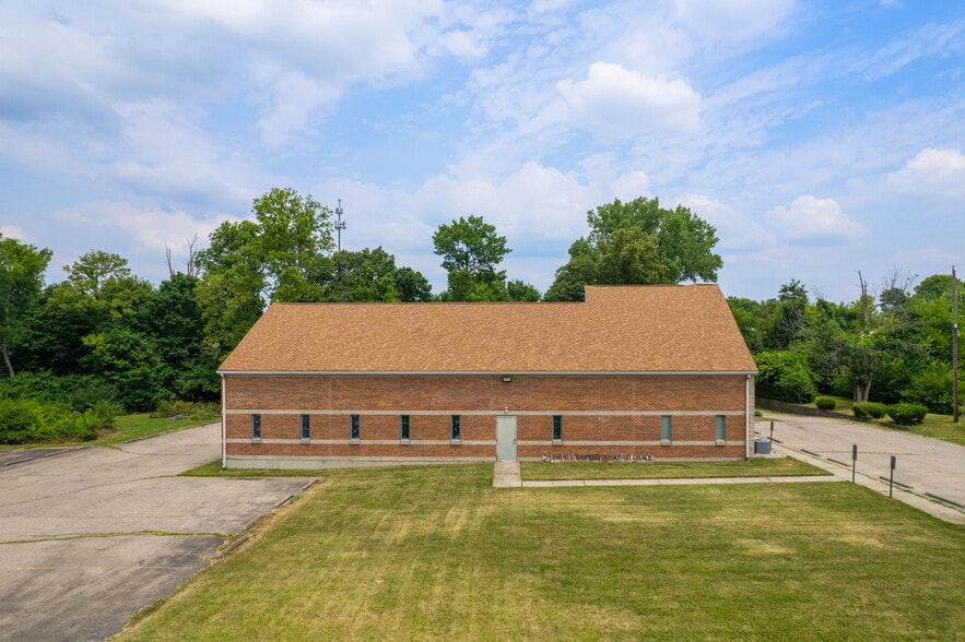 More Photos Of 1050 Kemper Meadow Dr, Cincinnati Religious Facility For Sale
