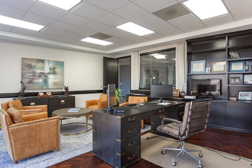 More Photos Of 940 Golf House Rd W, Whitsett Office For Lease