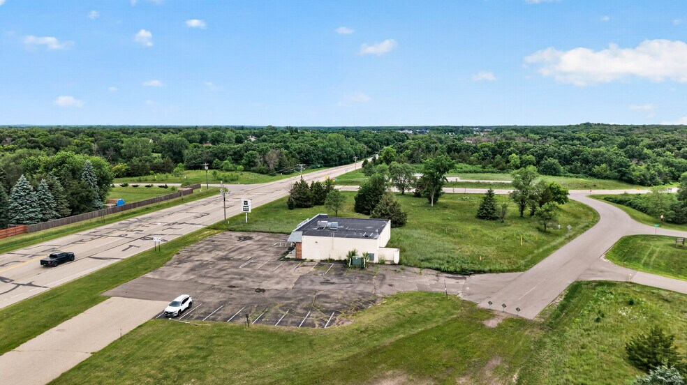 More Photos Of 15825 NW 7th Ave, Andover Convenience Store For Lease