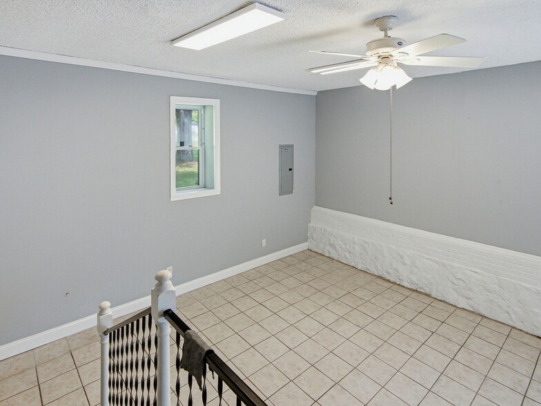 More Photos Of 1063 Louisville Hwy, Goodlettsville Flex For Sale