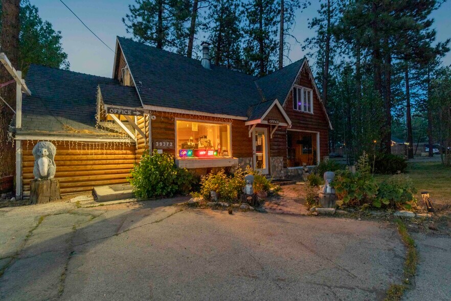 More Photos Of 39372 Big Bear Blvd, Big Bear Lake Hotel For Sale