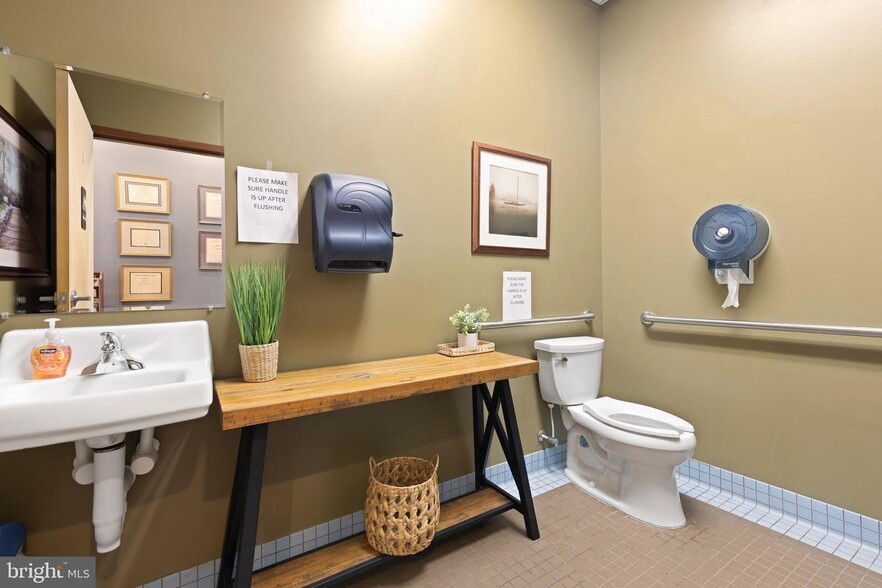 More Photos Of 251 Lewis Ln, Havre De Grace Medical For Sale