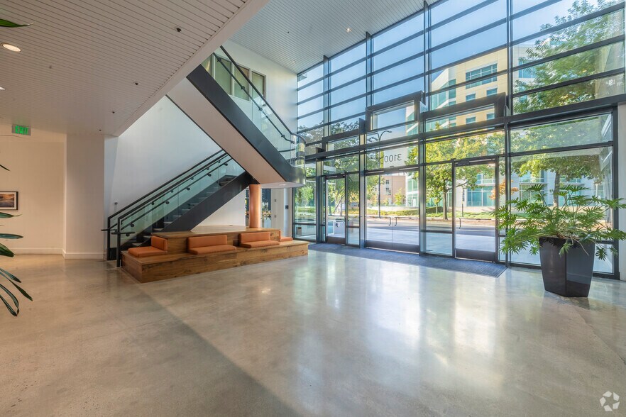 More Photos Of 3100 Oak Rd, Walnut Creek Office For Lease