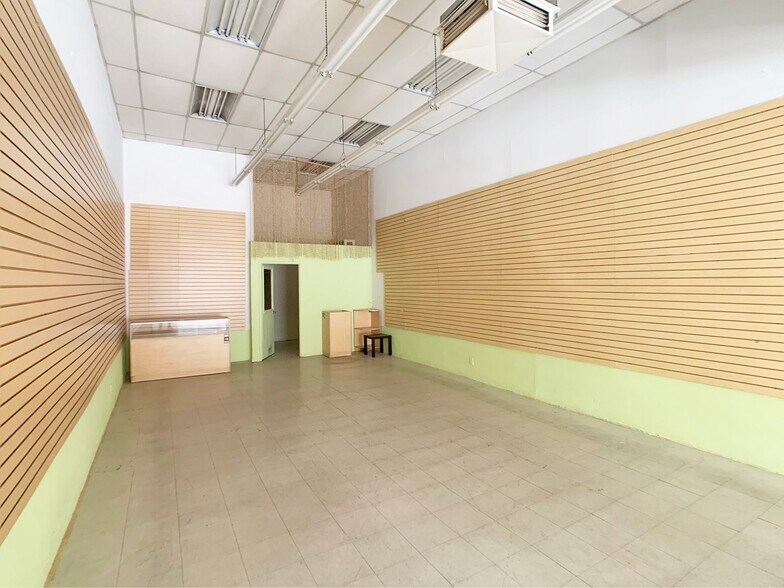 More Photos Of 1100-1106 S Los Angeles St, Los Angeles General Retail For Sale