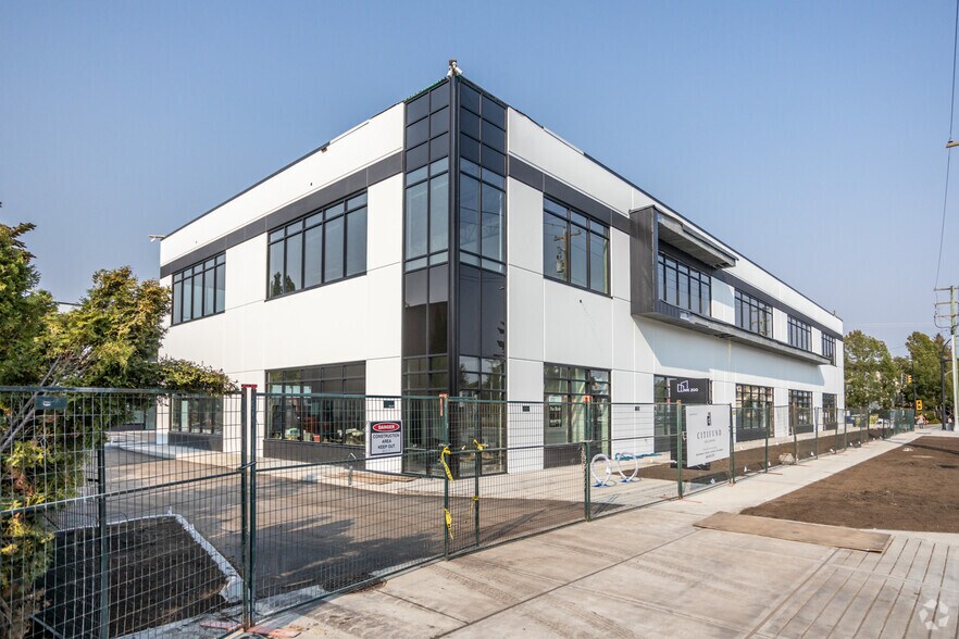 More Photos Of 19975 56 Av, Langley Unknown For Lease