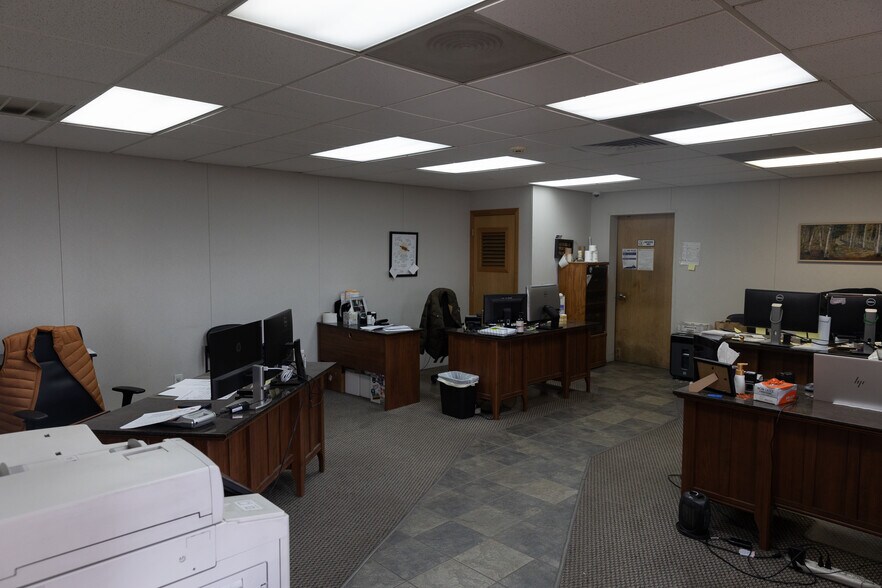 More Photos Of 6390 N Broadway, Denver Manufacturing For Lease