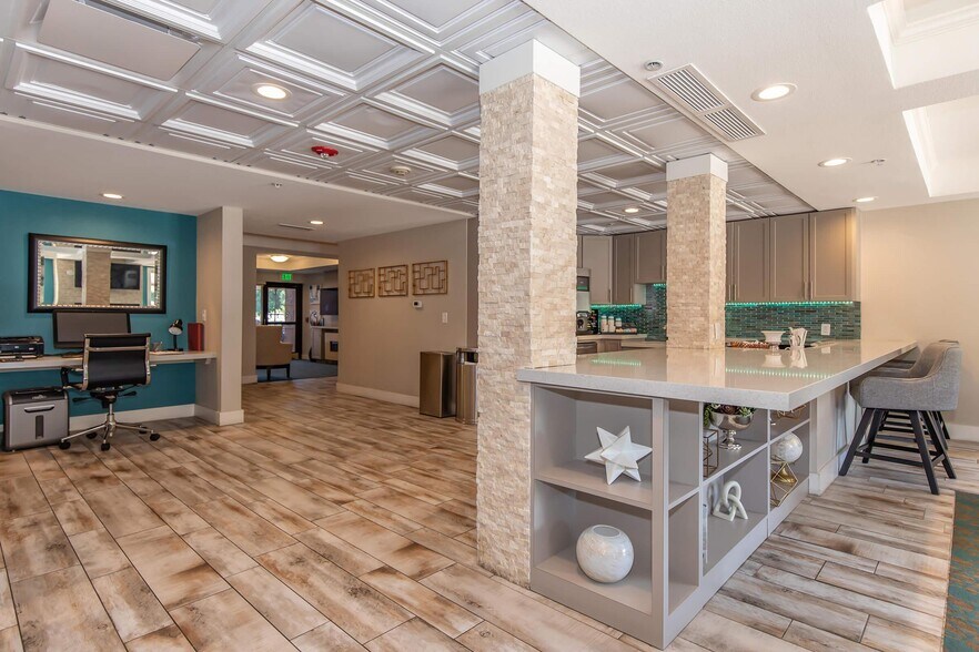 More Photos Of 1027 Washington Ave, Golden Apartments For Lease