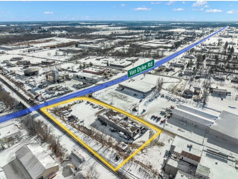 More Photos Of 375 E 2nd St, Imlay City Warehouse For Lease