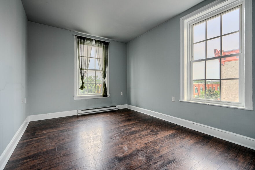 More Photos Of 55-57 S Potomac St, Hagerstown Apartments For Sale