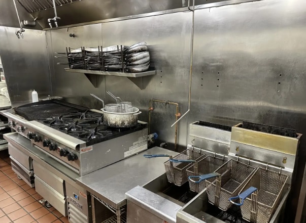 More Photos Of 107 S Lafayette St, Greenville Bar For Sale