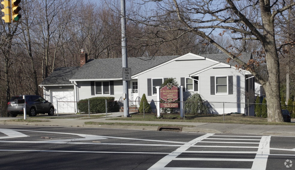 Primary Photo Of 198 Terry Rd, Smithtown Office For Sale