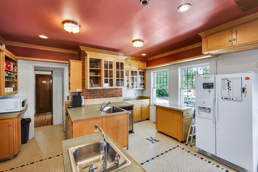 More Photos Of 820 W 7th Ave, Spokane Office Residential For Sale