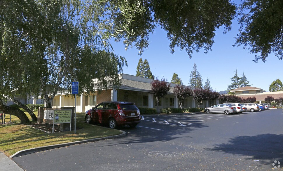 More Photos Of 2542 Samaritan Dr, San Jose Coworking Space