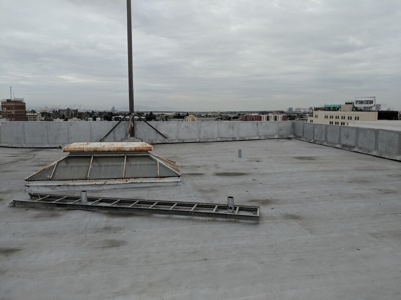 More Photos Of 1736-1750 Franklin St, Oakland Office For Lease