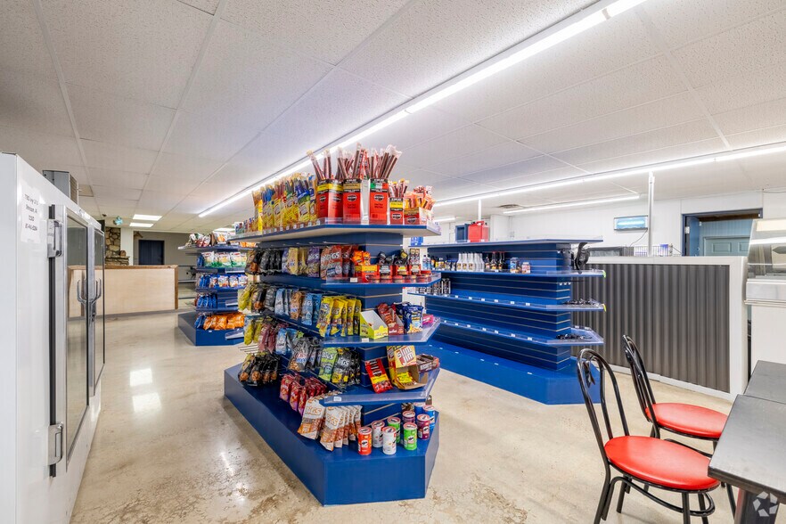 More Photos Of 7781 Highway 167 S, Sheridan Convenience Store For Lease