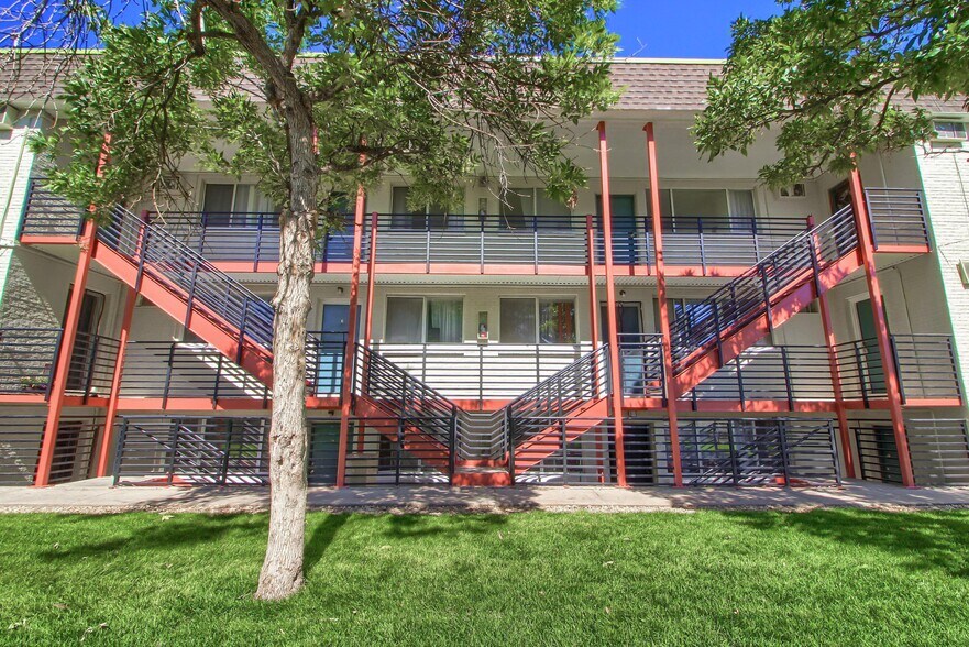 More Photos Of 1422 Macon St, Aurora Apartments For Sale