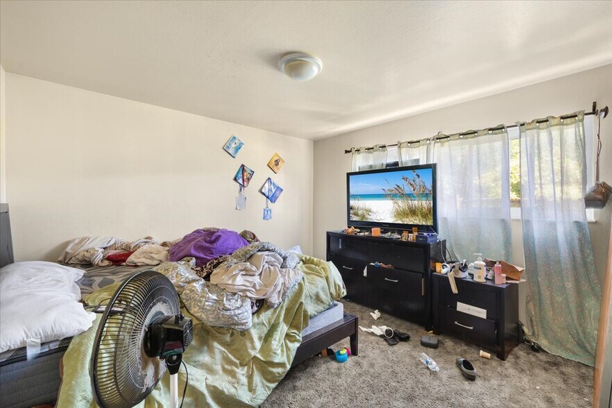 More Photos Of 236 Haas Ave, San Leandro Apartments For Sale