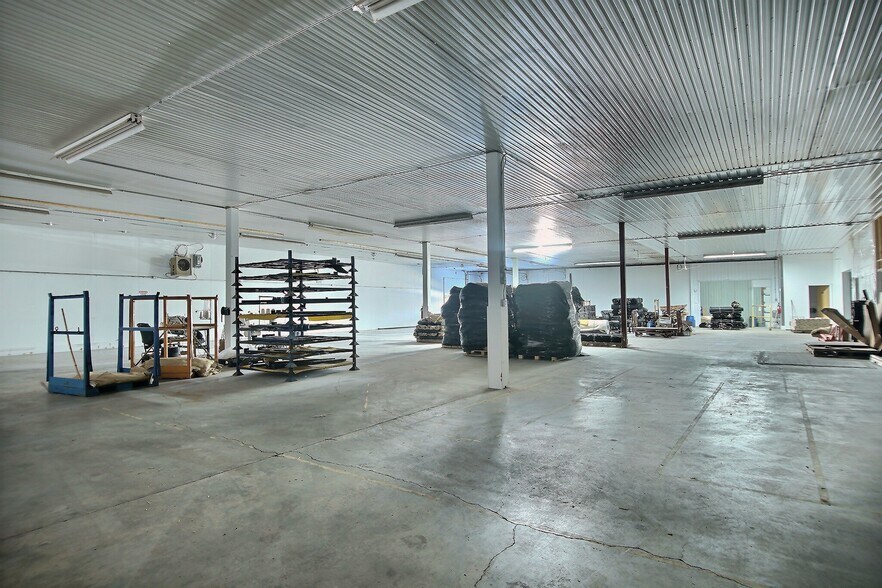 More Photos Of 200 Rue Michel-Lainé, Sherbrooke Industrial For Lease