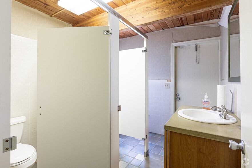 More Photos Of 6190 NW 11th St, Sunrise Office For Sale