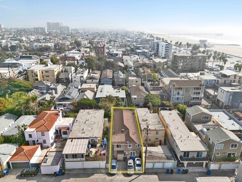 More Photos Of 23 19th Ave, Venice Apartments For Sale