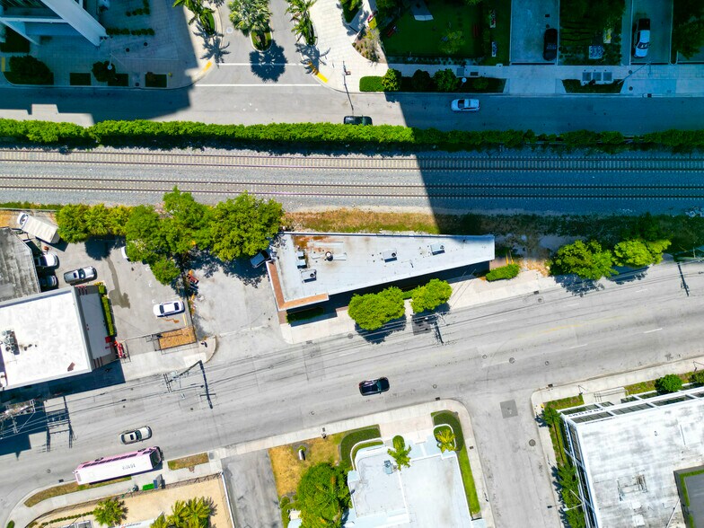 More Photos Of 3400 NE 2nd Ave, Miami Restaurant For Sale