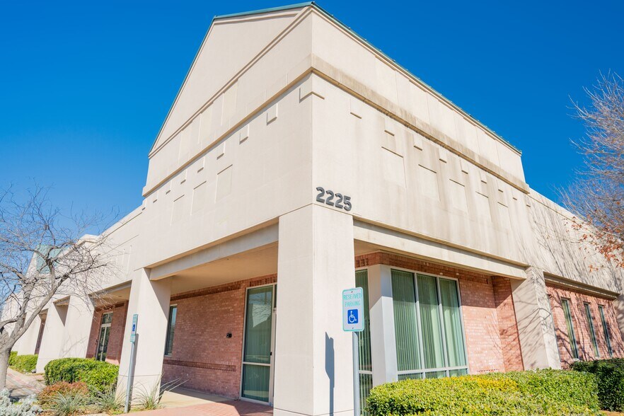 More Photos Of 2225 Avenue J, Arlington Office For Sale